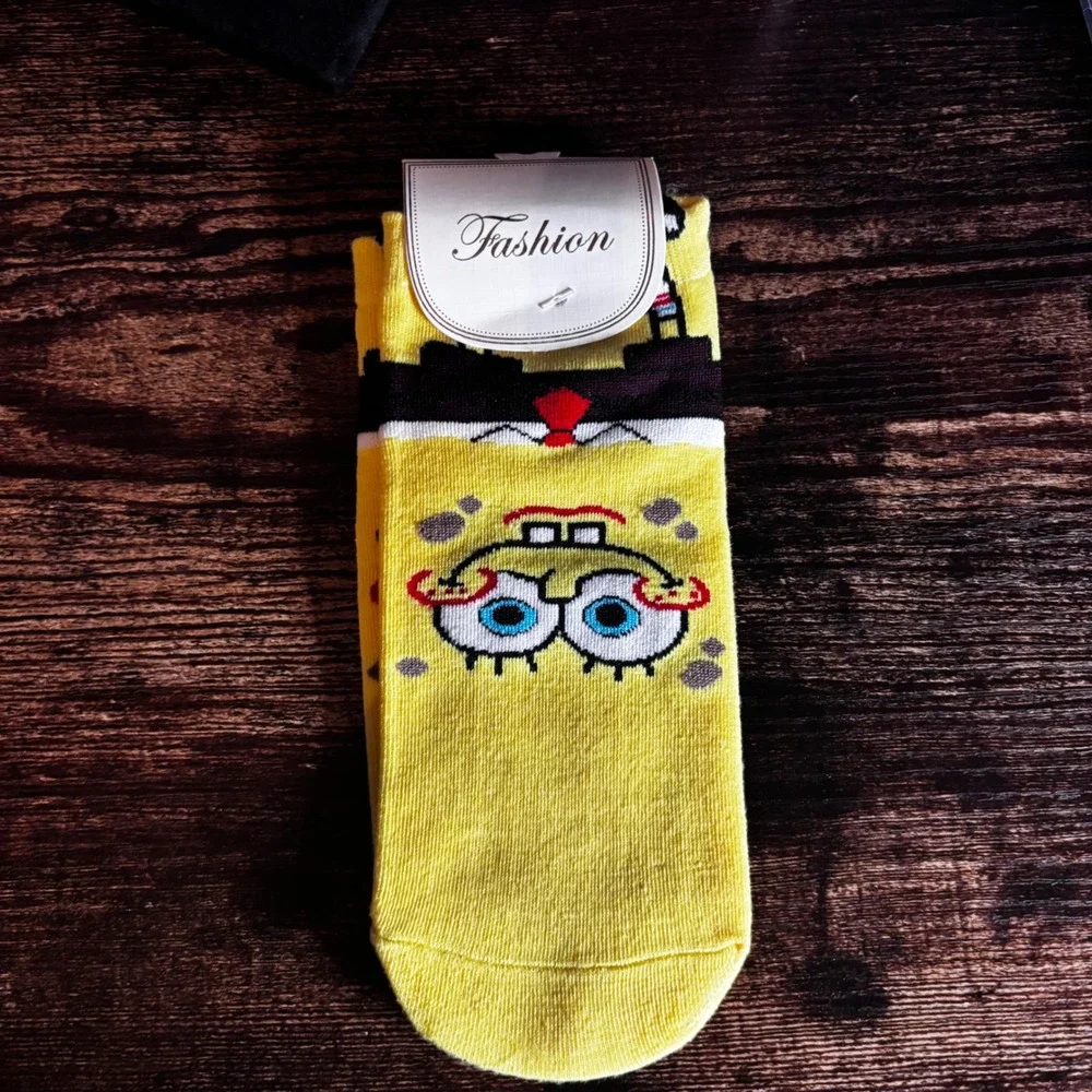 SpongeBob SquarePants Yellow Character Graphic Crew Socks Womens Fashion New
